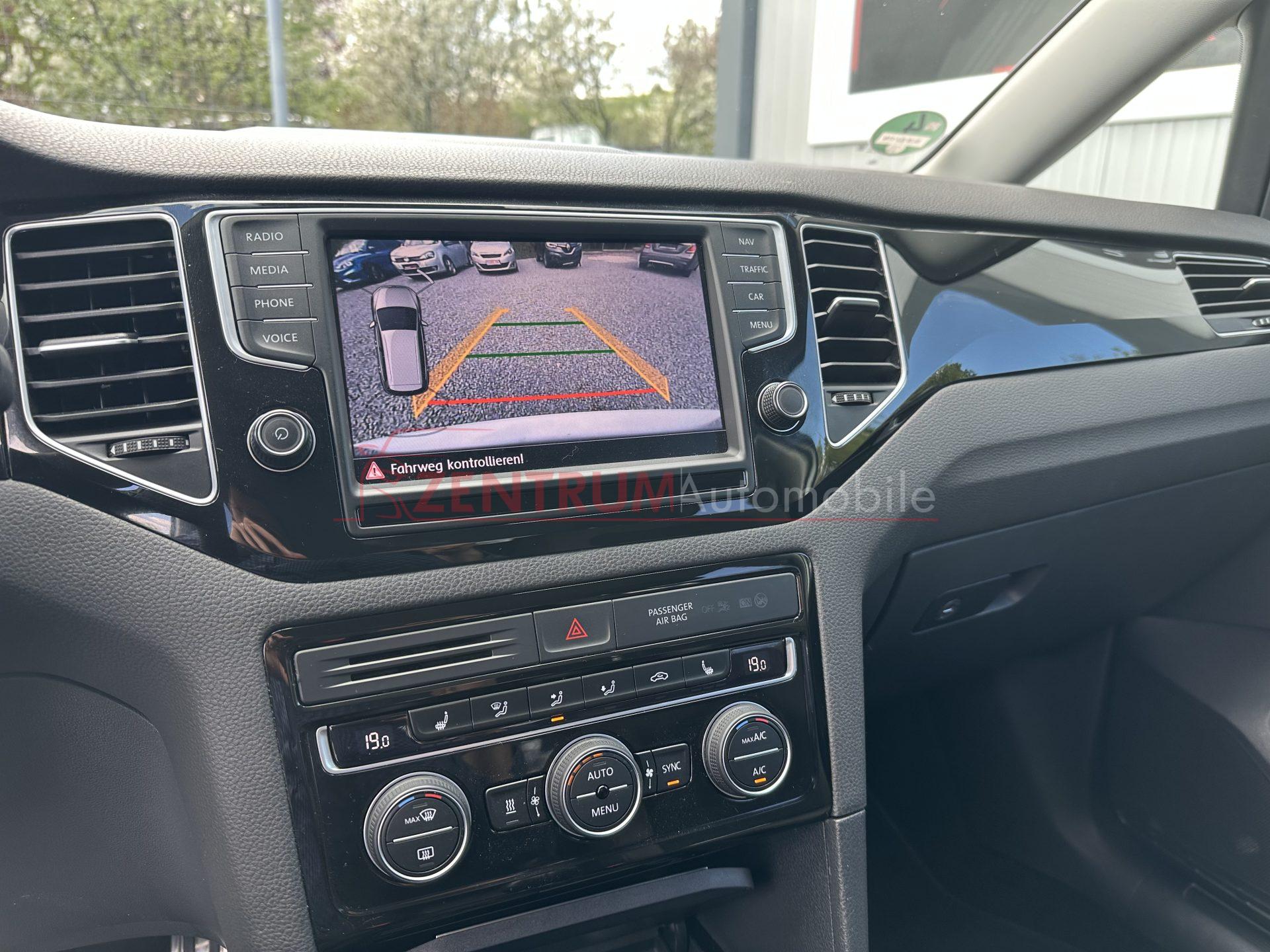 Volkswagen Golf Sportsvan R-Line 2015