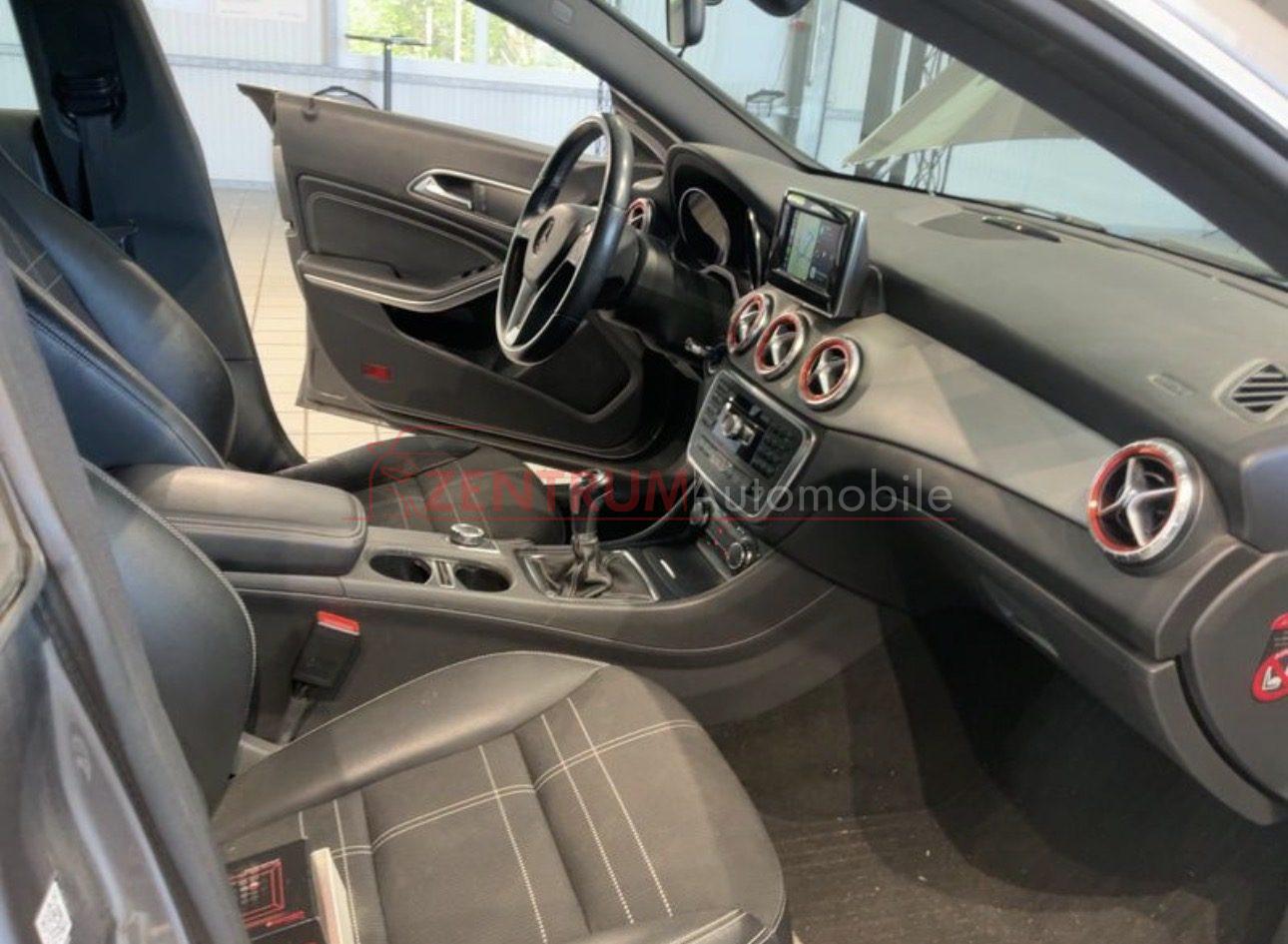 Mercedes-Benz CLA Urban 2013