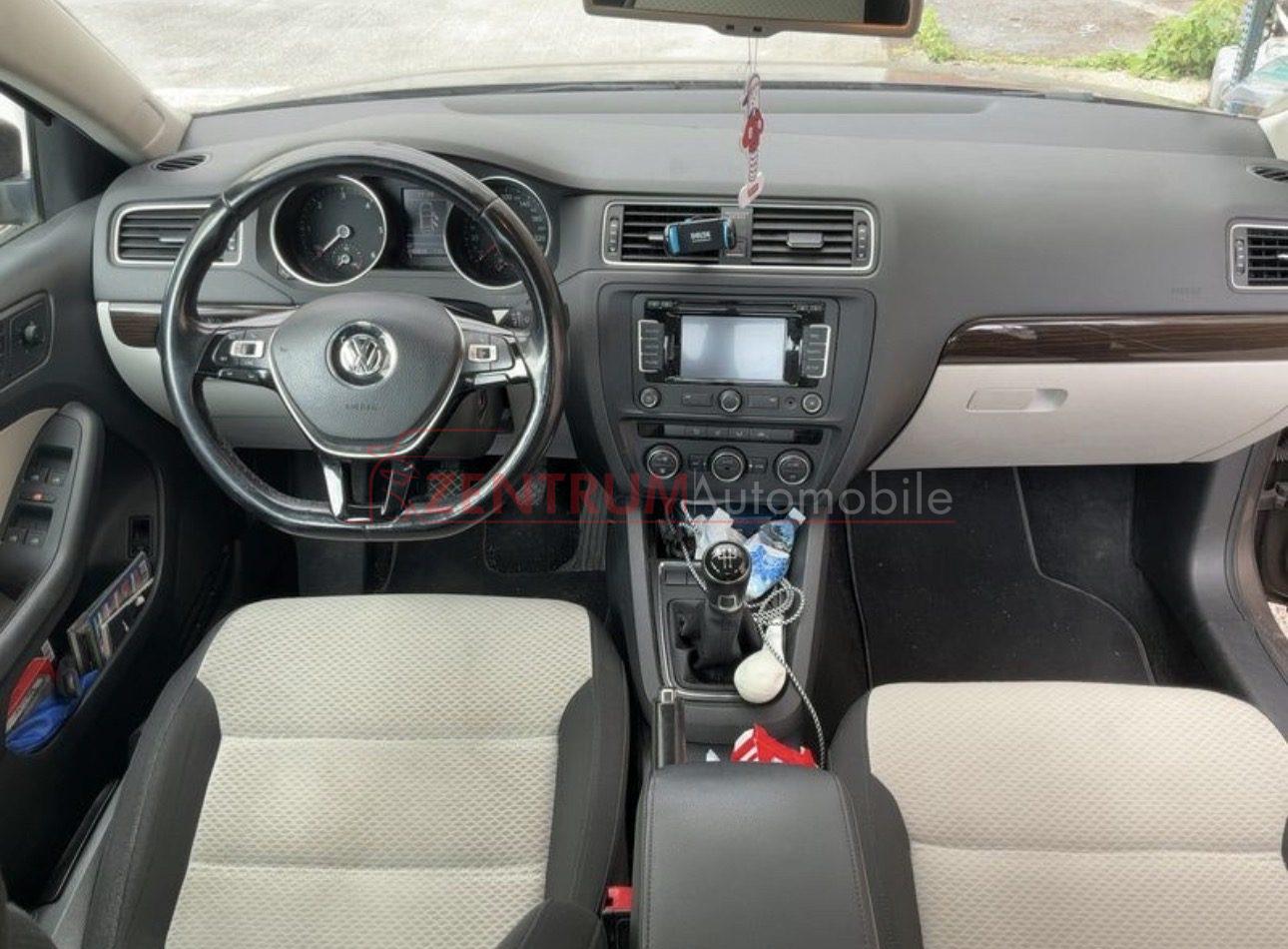 Volkswagen Jetta 2015