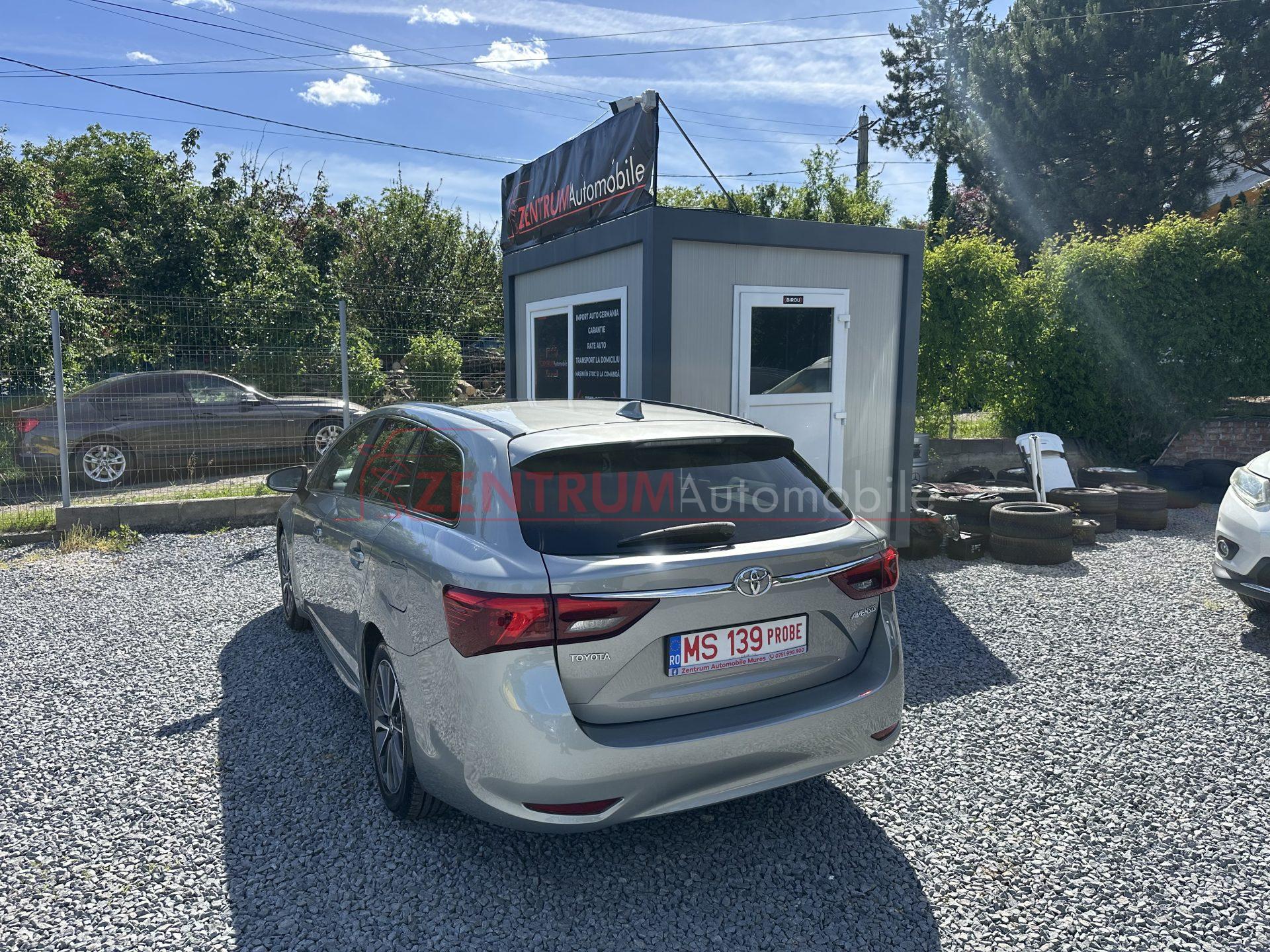 Toyota Avensis 2015