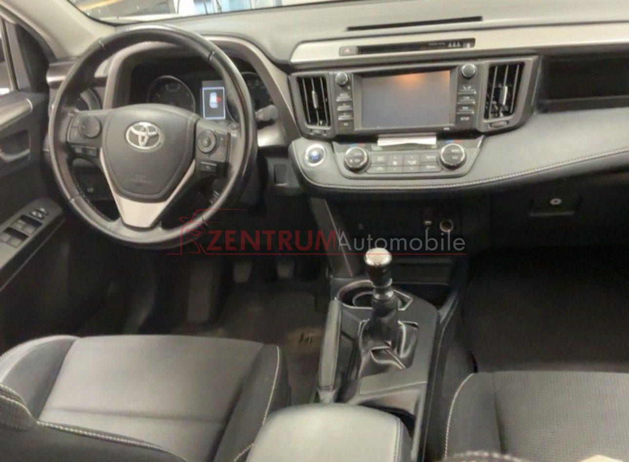 Toyota RAV4 2016