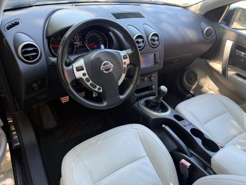 Nissan Qashqai 2011 — poza 11