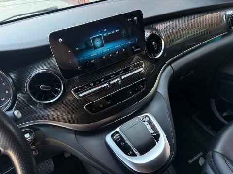 Mercedes-Benz V-Class 2020 — poza 9