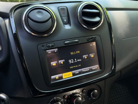 Dacia Sandero 2015 — poza 12