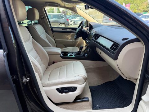 Volkswagen Touareg 2017 — poza 9