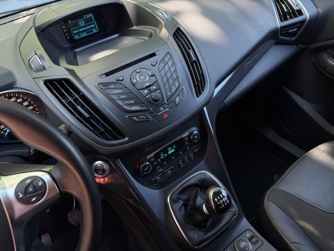 Ford Kuga 2015 — poza 9