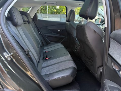Peugeot 3008 2018 — poza 8