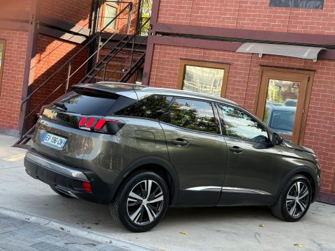 Peugeot 3008 2018 — poza 3