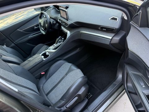 Peugeot 3008 2018 — poza 14