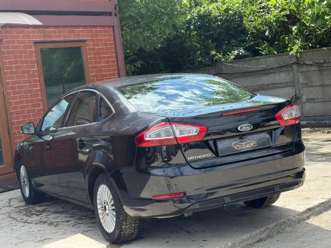 Ford Mondeo 2013 — poza 11
