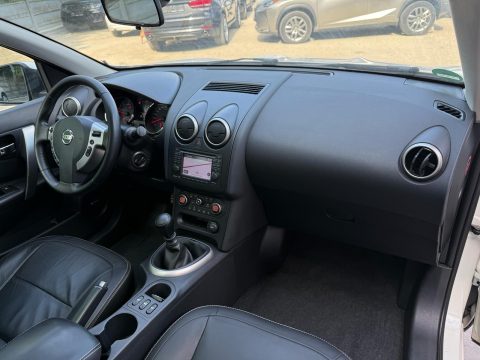 Nissan Qashqai 2011 — poza 8