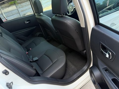 Nissan Qashqai 2011 — poza 12
