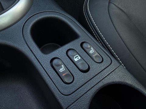 Nissan Qashqai 2011 — poza 14
