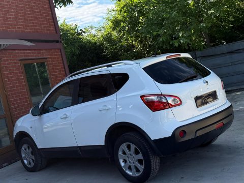 Nissan Qashqai 2011 — poza 3
