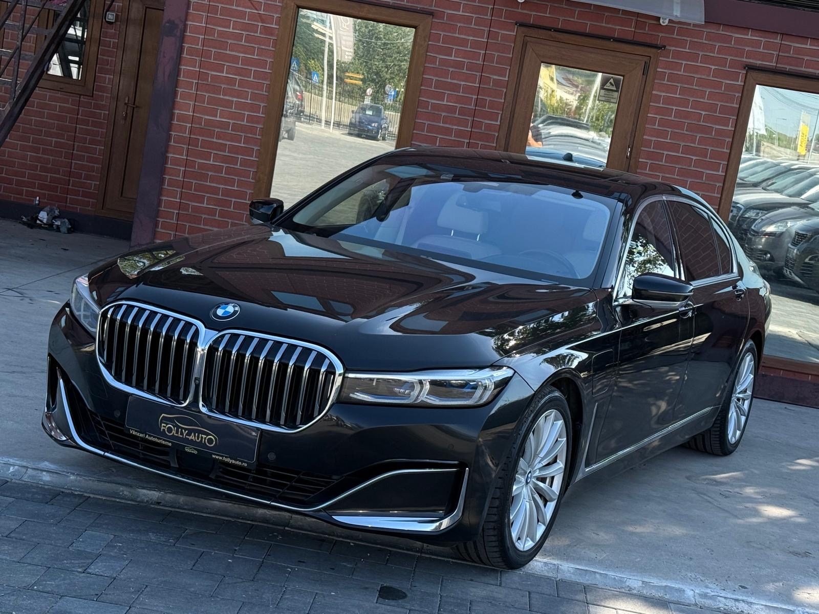 BMW Seria 7 2021 — poza 1